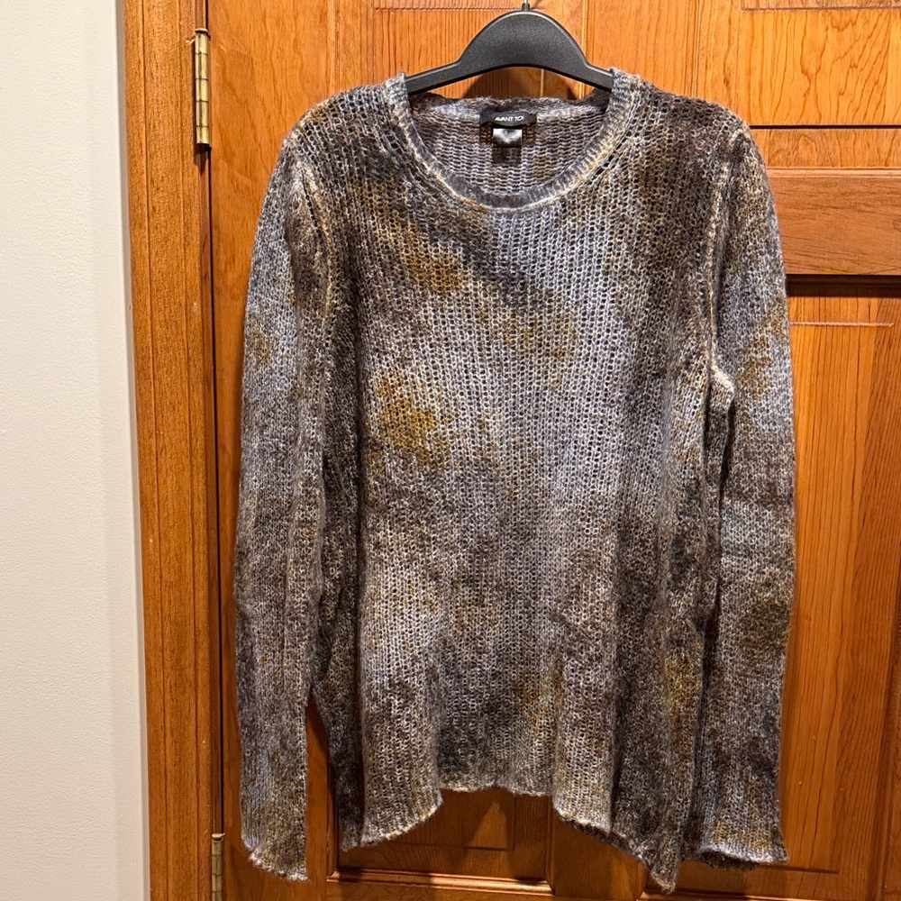 Avant Toi Gray and rust Crew Neck Sweater
